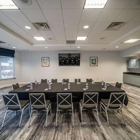 Hilton Garden Inn Rochester Downtown Екстер'єр фото