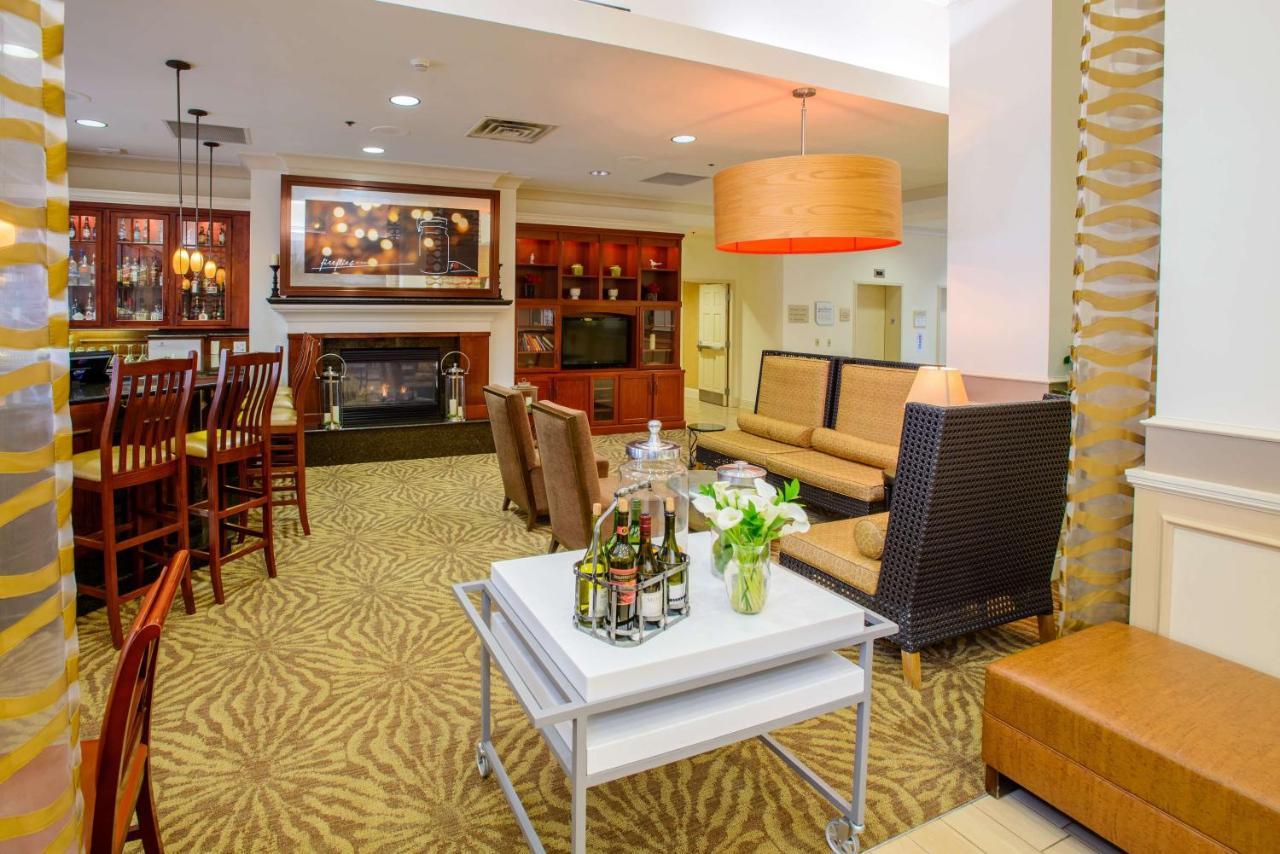 Hilton Garden Inn Rochester Downtown Екстер'єр фото