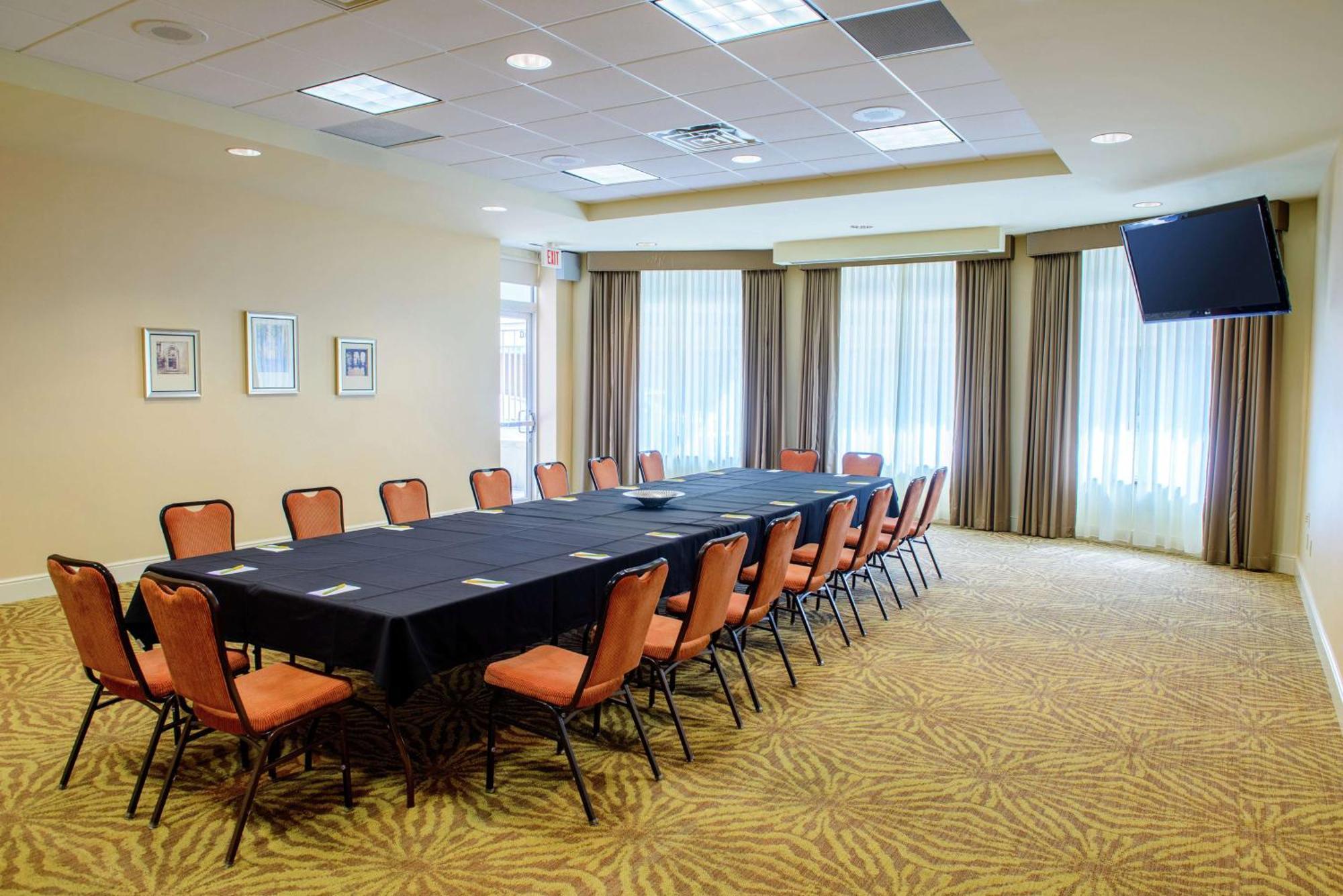 Hilton Garden Inn Rochester Downtown Екстер'єр фото