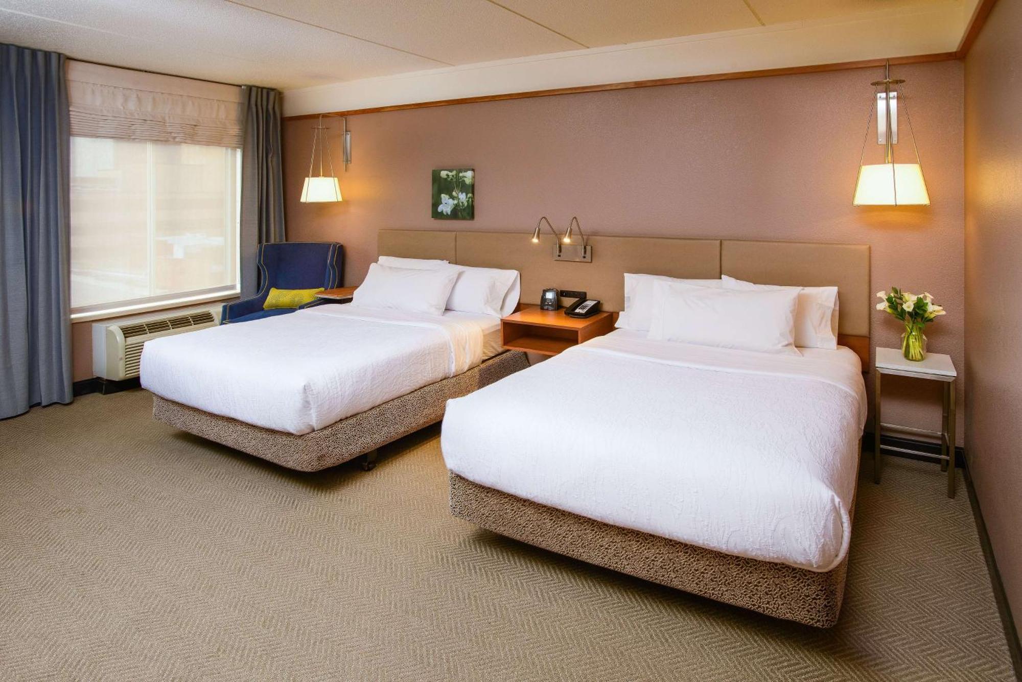 Hilton Garden Inn Rochester Downtown Екстер'єр фото