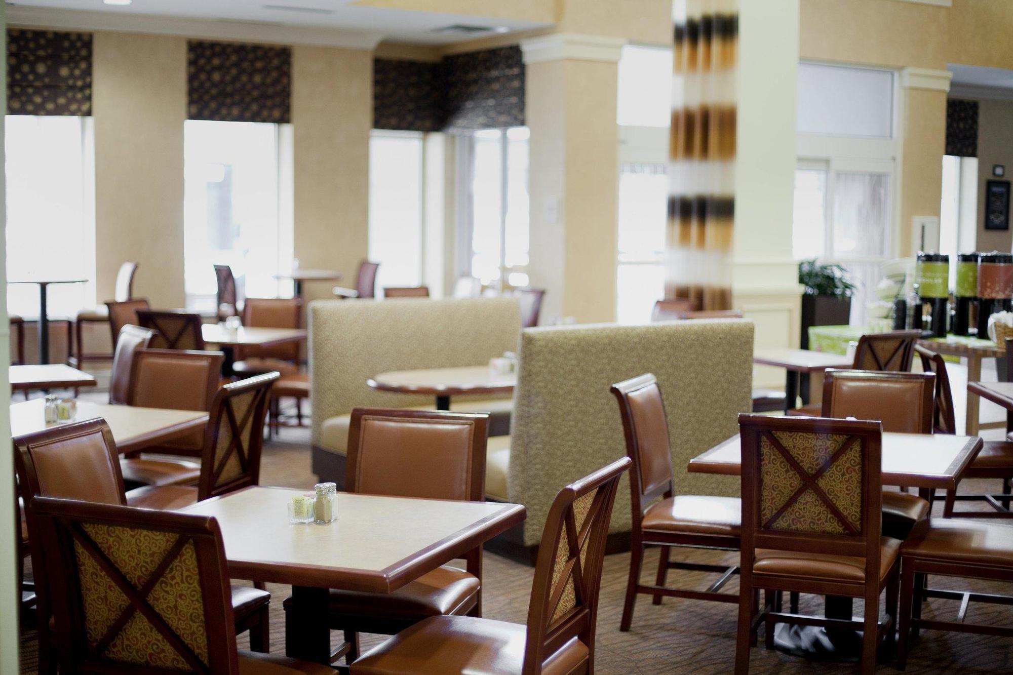 Hilton Garden Inn Rochester Downtown Екстер'єр фото