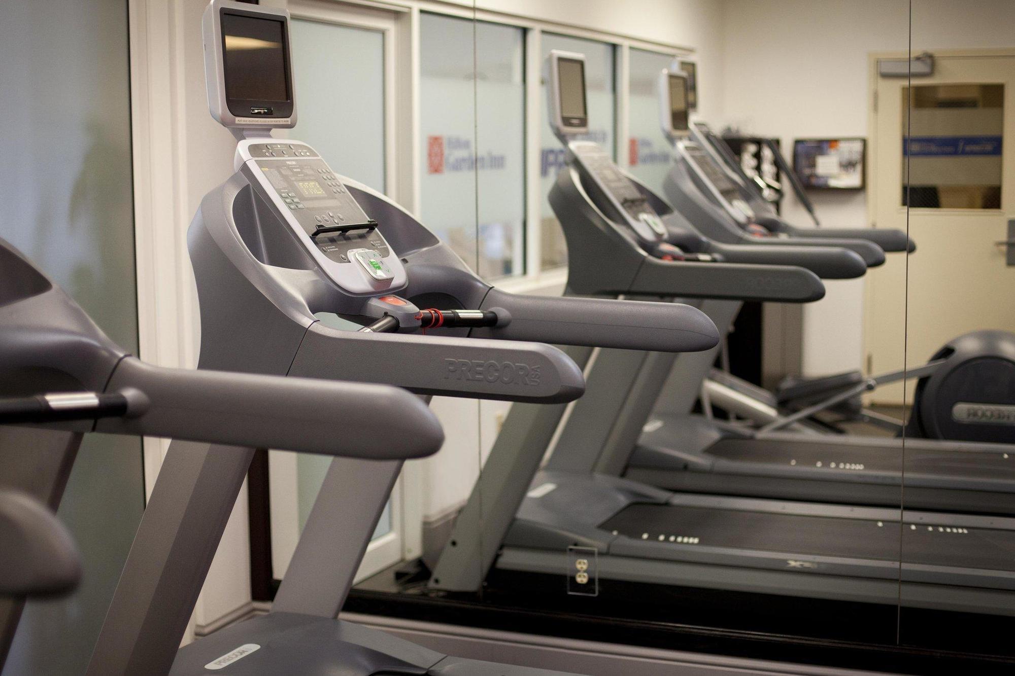 Hilton Garden Inn Rochester Downtown Екстер'єр фото